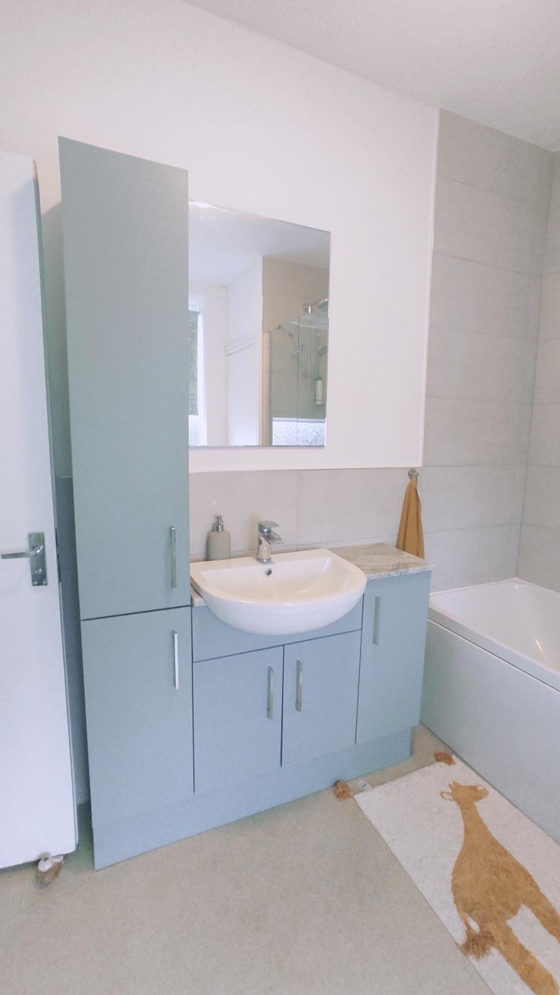 קארדיף Casa Jimenez - Close To Town With Shared Bathroom מראה חיצוני תמונה